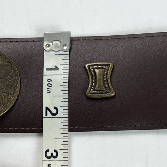 Vintage Avignon Genuine Leather Brown Belt with Ornate Brass, made in the USA - Picture 8 of 9